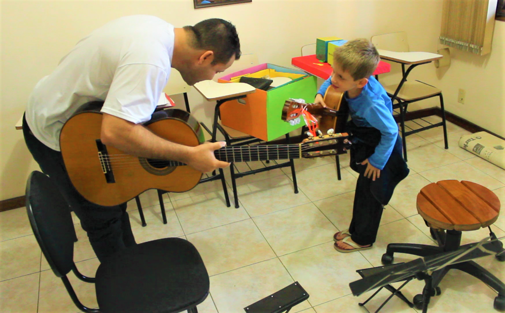 Mil cumprimentos? Deve ser&nbsp;brincadeira?